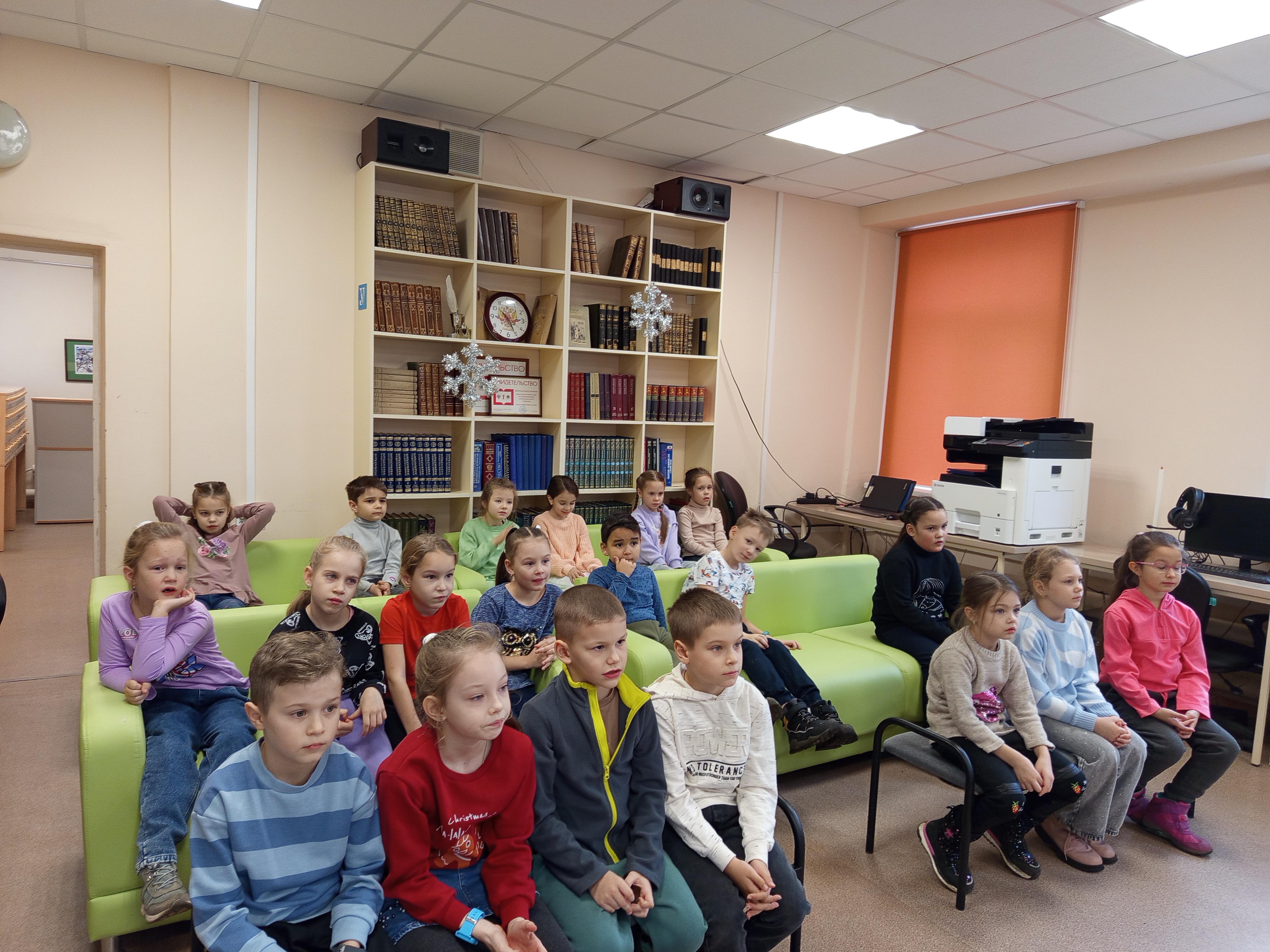 В гостях у библиотеки.