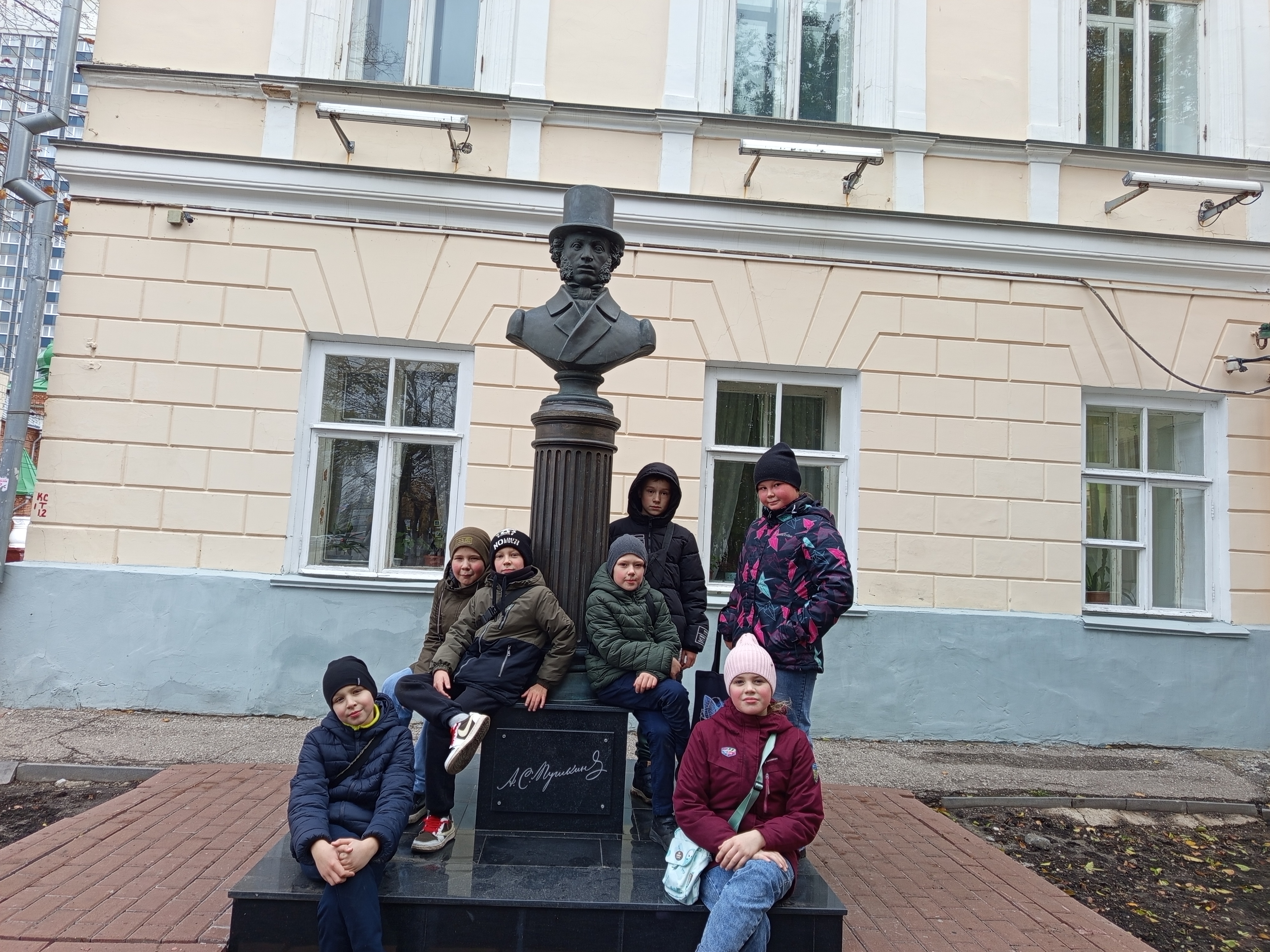 Краеведческий кружок в действии.